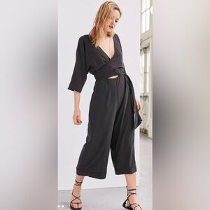 Silence + Noise Black Kimono Wrap Culotte Jump Suit‎ 2 NWOT